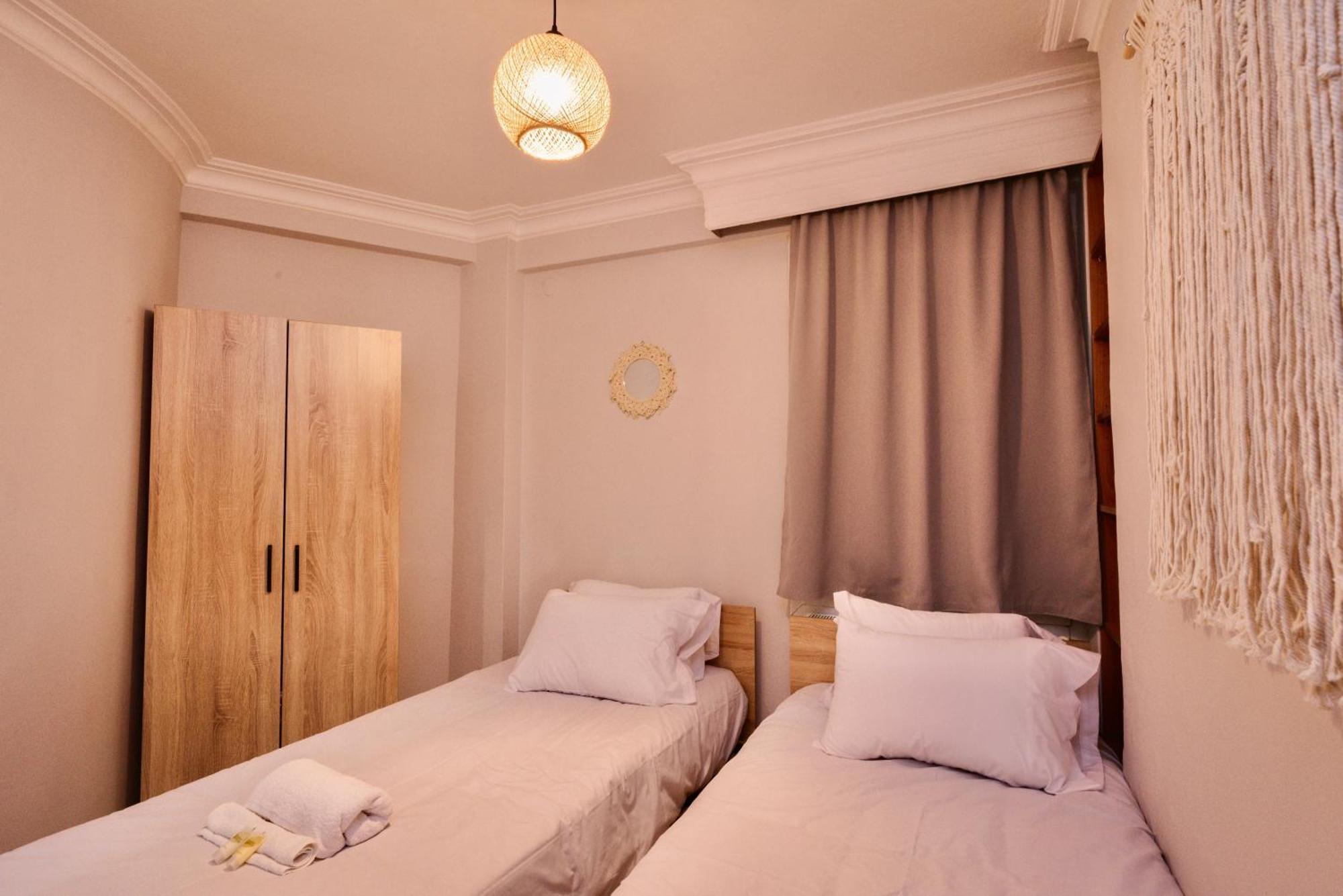 Stylish Apt W Jacuzzi, 5 Min To White Tower Thessaloniki Exterior photo